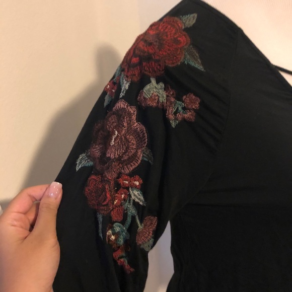 Embroidered bell sleeve top - Picture 2 of 2